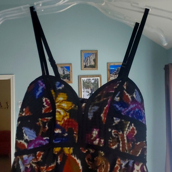 Dress - Picture 4 of 4